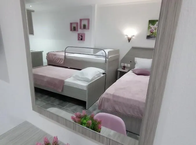 De Plata Case de vacanță Sarti